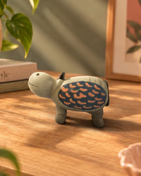 Dariya Hippo Nerikomi Ceramic Figurine - Coral Commas by Modus & Mood
