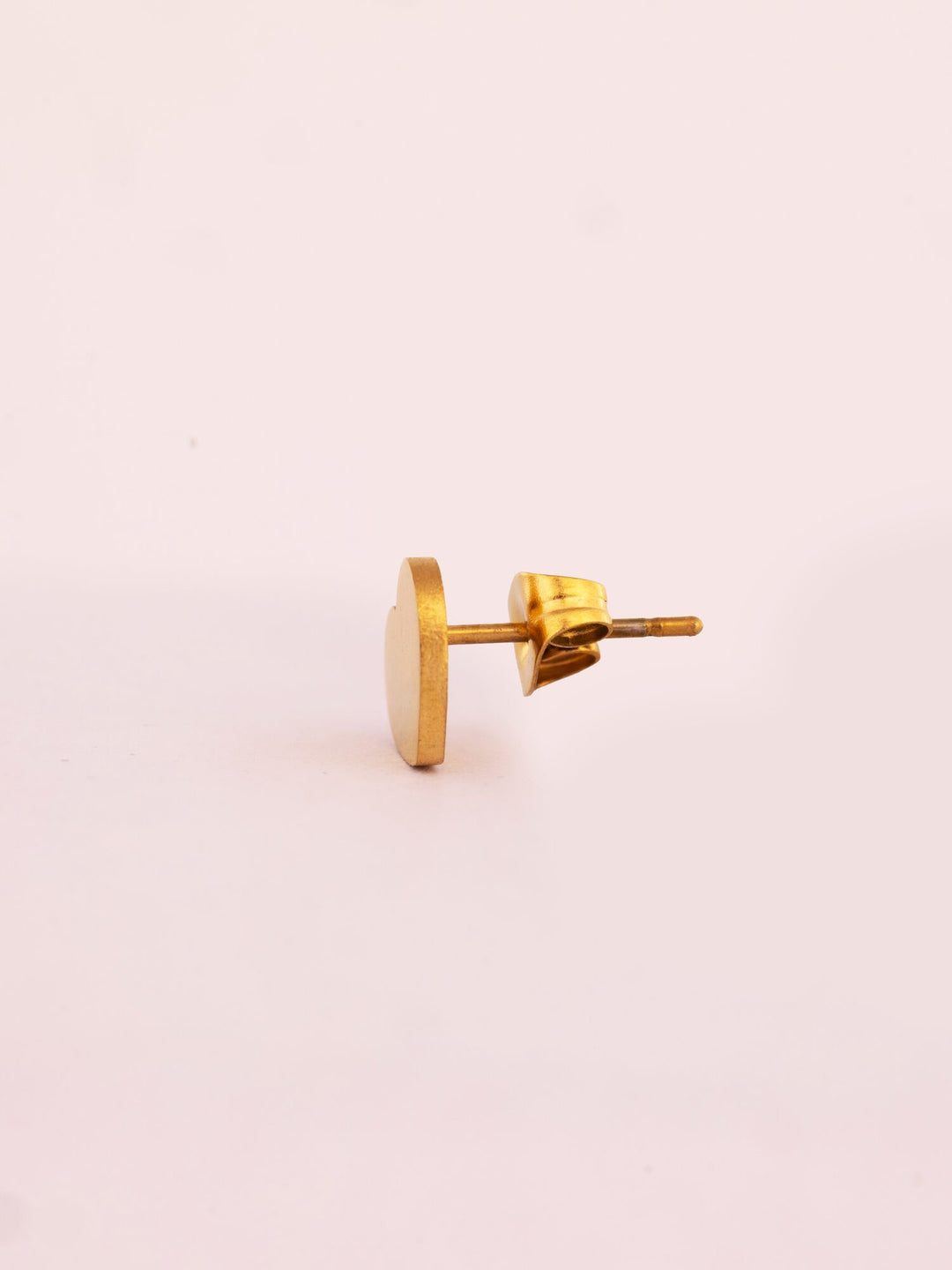 Petal Anti-Tarnish Stud Earrings by Modus & Mood